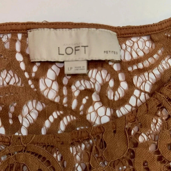 Loft Shirt Camel Tan Floral Overlay Lace Unlined Shirt Blouse - Picture 4 of 5